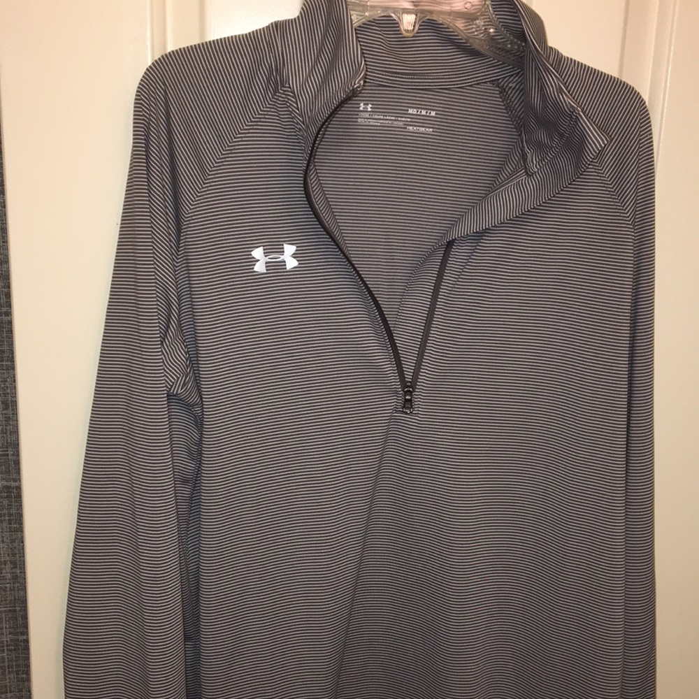 Brand new baby grey Under Armour workout Pullover